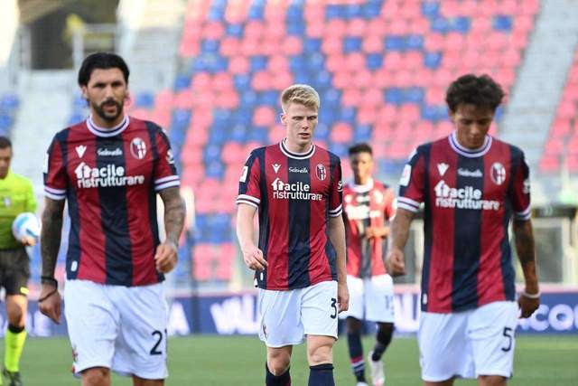 “通过乒乓球更好地了解中国”——美国青年参观乒博馆